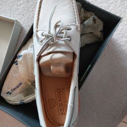 Sebago Crest Docksides NEW, never used