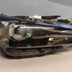 2019-2021 GENESIS  G70 RIGHT LED HEADLIGHT 
