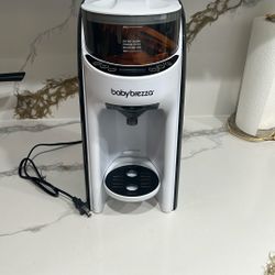 Baby Brezza Formula Pro - LIKE NEW