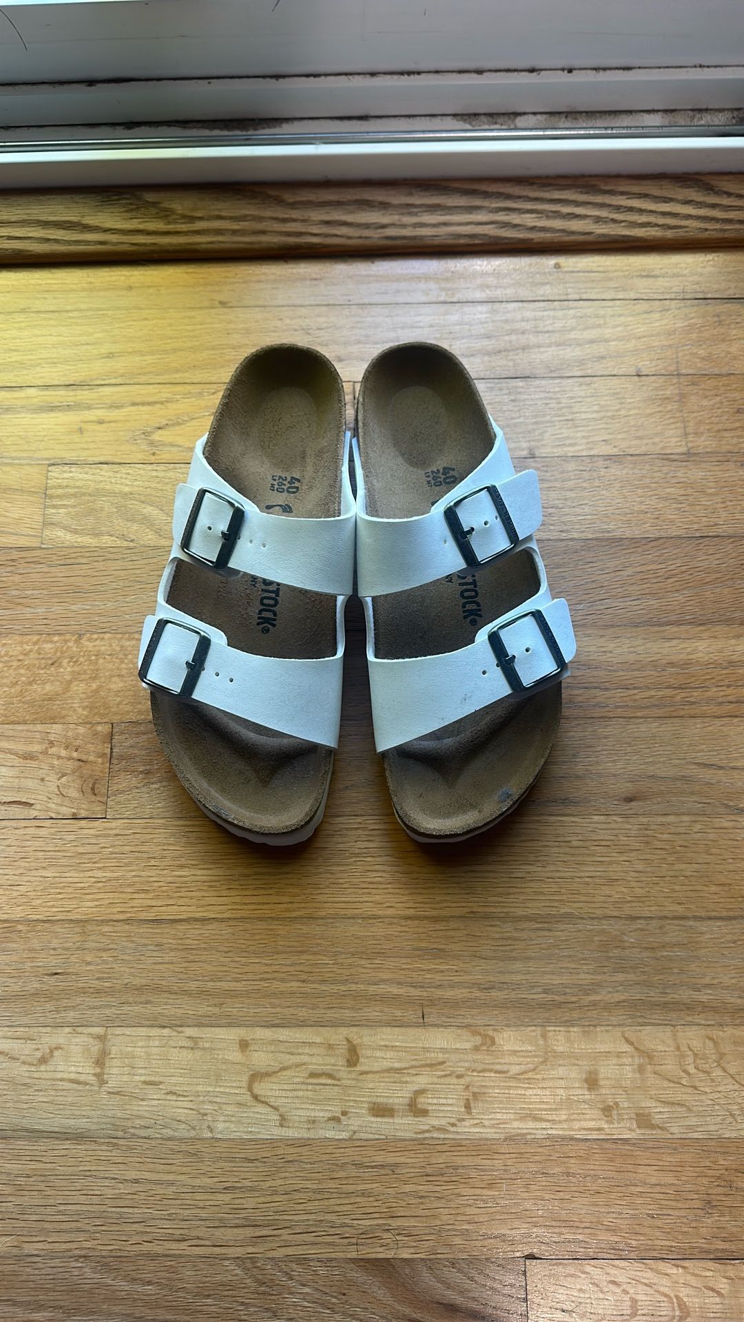 White Birkenstocks Size 9, In Women’s Size 7 In Men’s