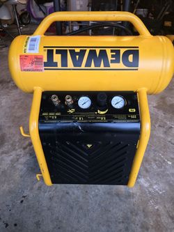 dewalt 4.5 gal compressor $270