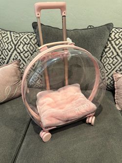Pet carrier