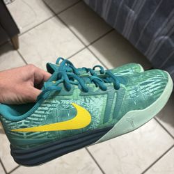 Nike Kobes