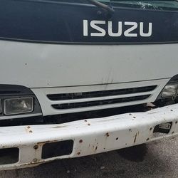 2001 NPR FRONT BUMPER SALE