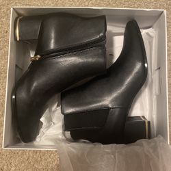 Brand New Calvin Klein Boots !! Sz 8