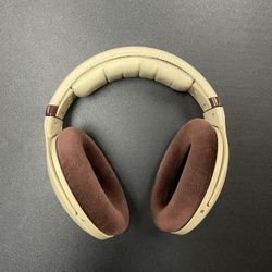 Sennheiser HD 598 Studio-Grade Headphones