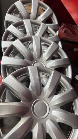 15" rim hubcaps.