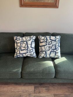 2 Matching Sofa Pillows