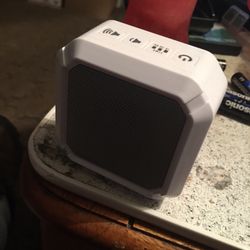 Compact Room Sounder