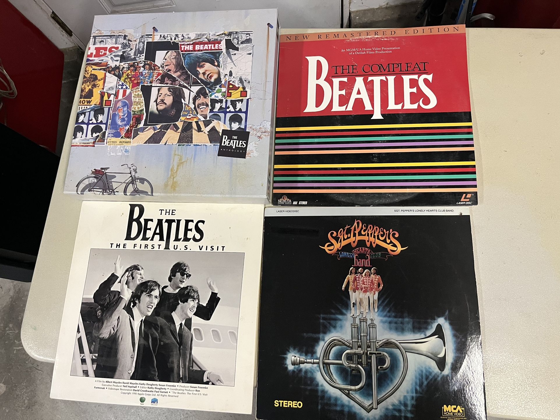 The Beatles Anthology 8 Laser Disc Box Set Plus 3 Extra