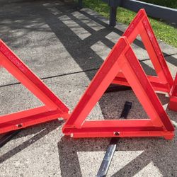 Cats-eye Emergency Triangles 