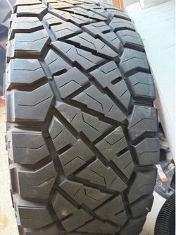 Title:  5 Nitto Ridge Grappler Tires 37x13.50R17LT – 5K Miles + Brand New Spare