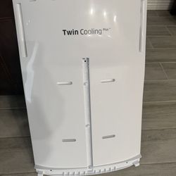 Samsung DA97-13757A Genuine OEM Evaporator Cover Assembly (White) for Samsung Refrigerators