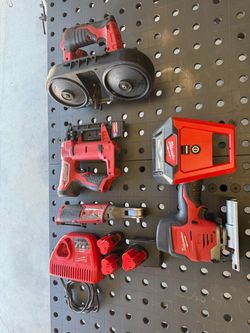 Milwaukee  M12