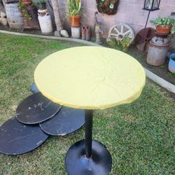 Cocktail Tables 