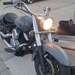 2005 Yamaha XV1100 VStar