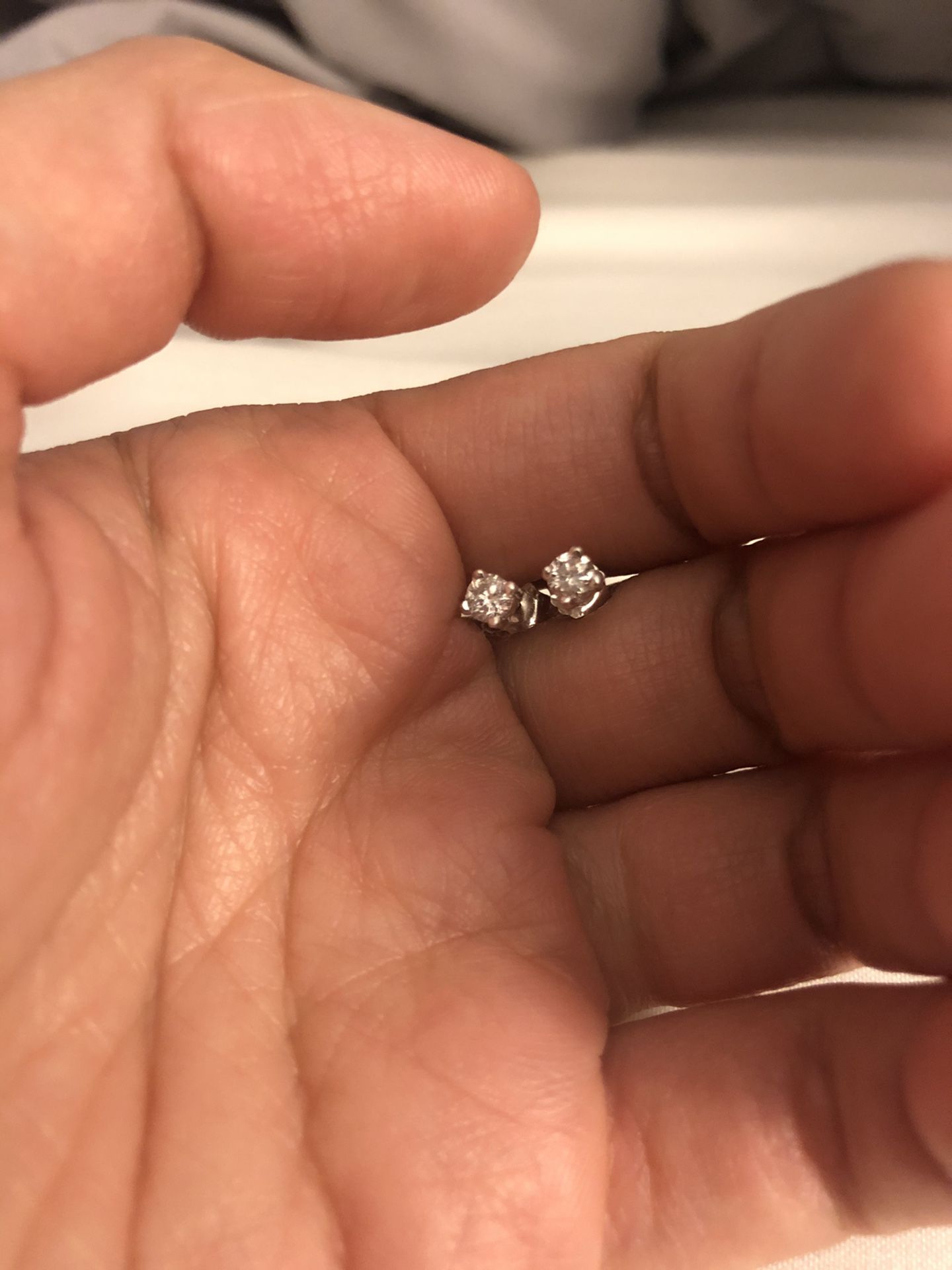 Natural diamond earring studs