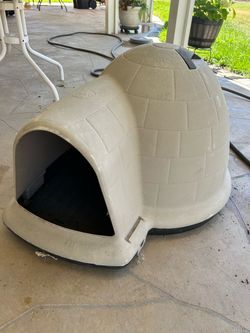 Dog house