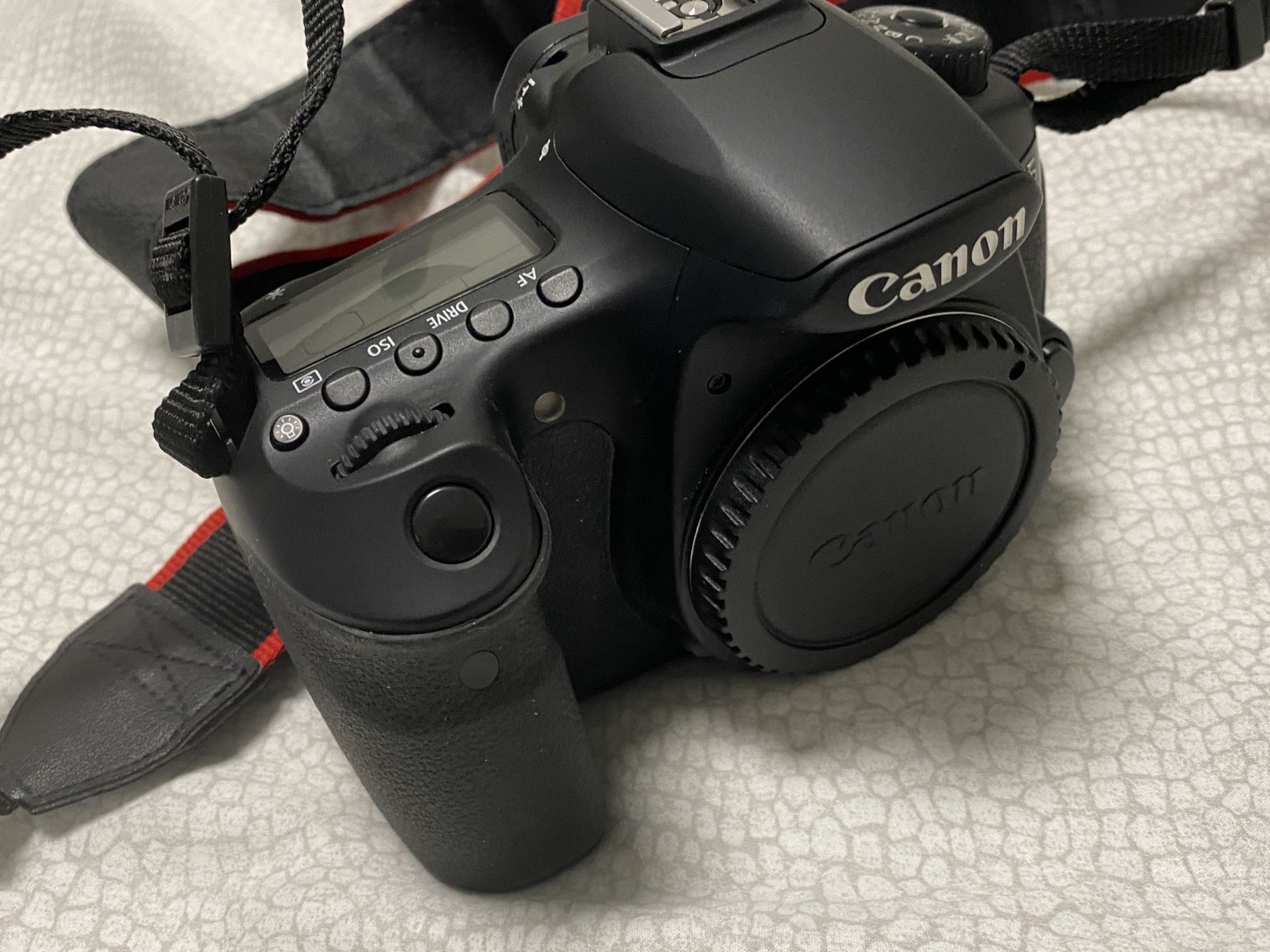 Canon EOS 60D 18.0MP SLR Black Made In Japan Excellent Condition Battery And Charger