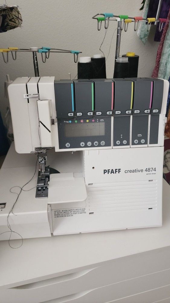 Pfaff Creative Coverlock Serger 4874