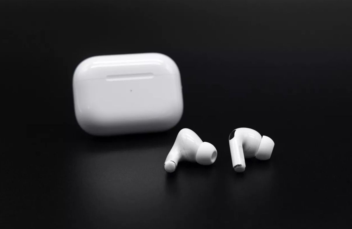 AirPod Pro Gen 2 With Mag Safe Charger