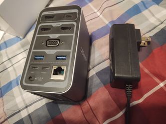 Lansuney USB-C Docking Station With 4 Display Ports (HDMI)