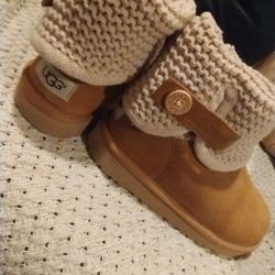UGG Brown Boots Shaina Sweater Cuff Bootie Girls/ Women's Size 2