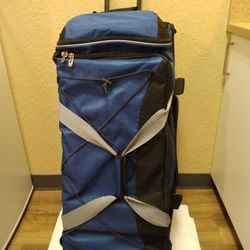 All In One Carrier Everything Luggage On Wheels Travel Everywhere One Bag Luggage IT'S Still For Sale Everyone Want Last Long 