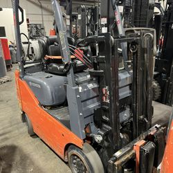 Toyota 3,000lbs Forklift