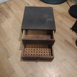 DRILL BIT/TOOL WOODEN CASE(SHUR FIT CRYSTAL MACHINE CO. ) VINTAGE 