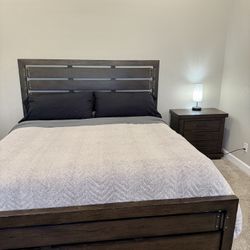 Cal king Bedroom Set