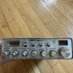 Uniden Grant XL CB Citizens Band Radio