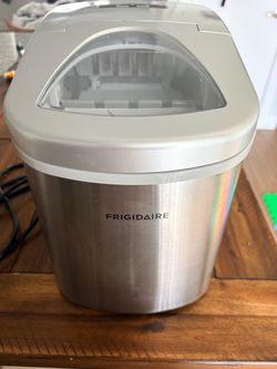 Ice maker