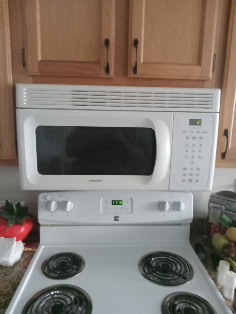 Tappan Over Stove Microwave Digital Push Button (Can Bundle)