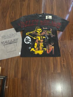 Brand new valley dreams shirt size small with bag and tags
