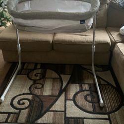 baby bassinet 