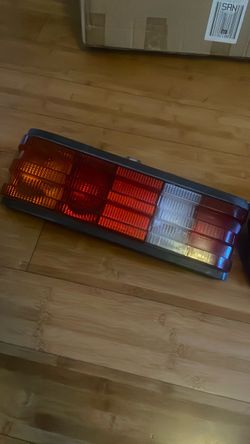 190e rear lights left and right