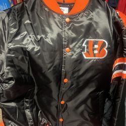 Starter Jacket Cincinnati Bengals 2XL Worn Only Two Times 