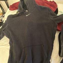 black nike hoodie