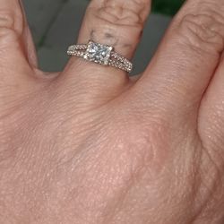 Size 8 Silver 925 Ring