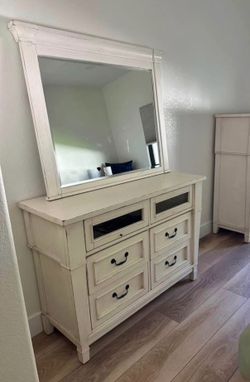 White Media Dresser with Mirror