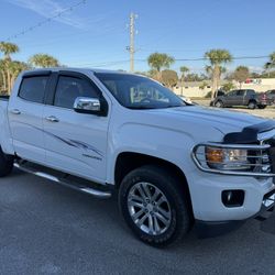 2015 GMC CANYON SLT 3.6L *CREW CAB *ONLY 92K MILES* WARRANTY* TRADES*  *ONLY 82,000 MILES  TWO OWNER  CLEAN CARFAX  CLEAN FLORIDA TITLE  GRAY PREMIUM 