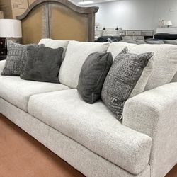 New 96” Sofa 🔥🔥 IN STOCK 