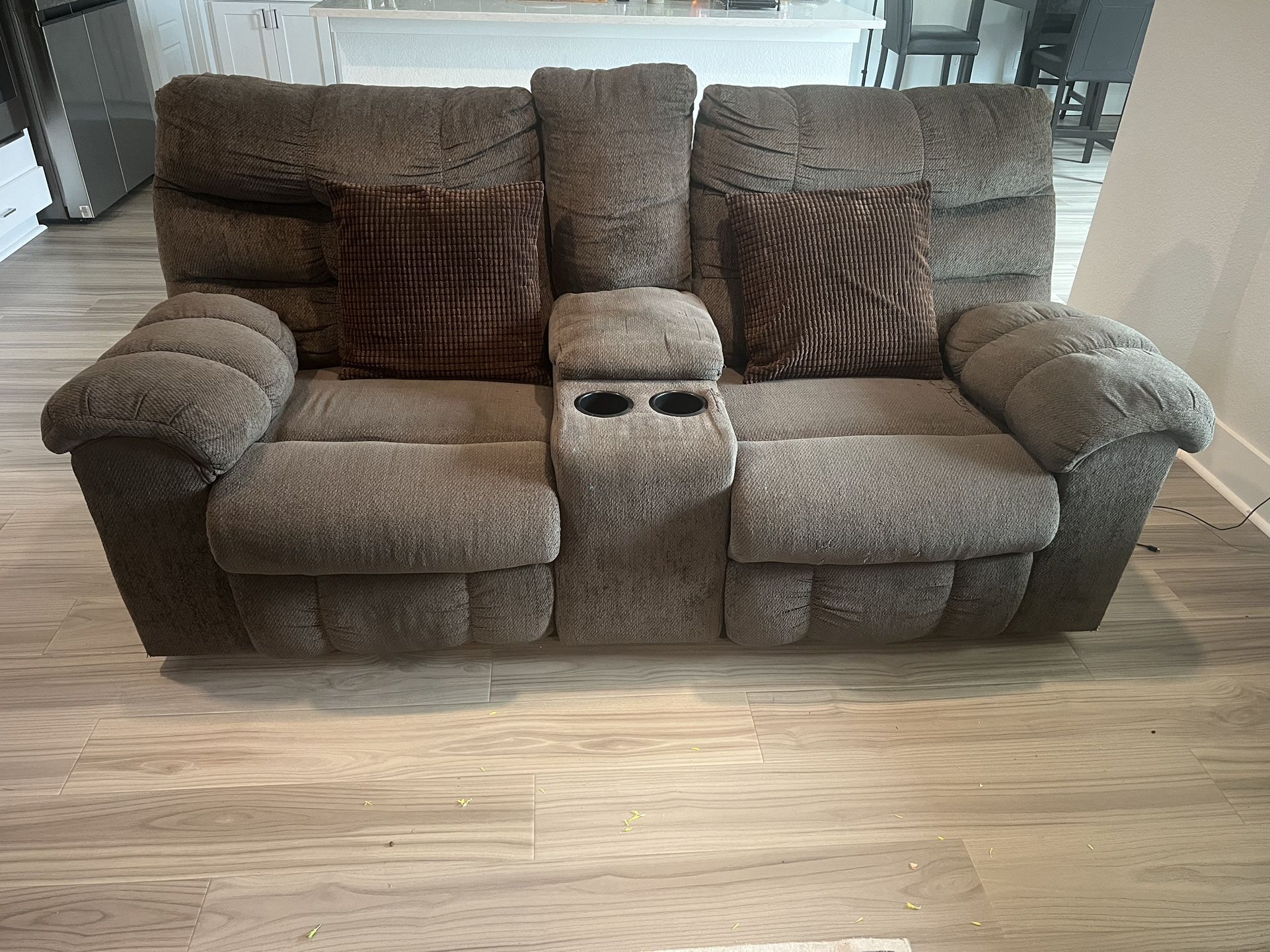 Recliner 3 Seater And 2 Seater With Sofa Cover And Pillow