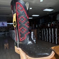 ave black boot 