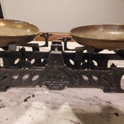 Antique Cast Iron Scale With Copper Bowls