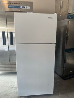 Kirkland Signature by Whirlpool Top-Freezer Refrigerator – Works Great