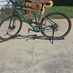 Ozark Trail Medium Gravel Bike
