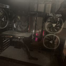 CyberPowerPC Gaming PC – i5, GTX 1660 Super, 16GB RAM, 500GB SSD