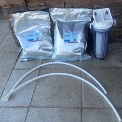 Co2 media and canister